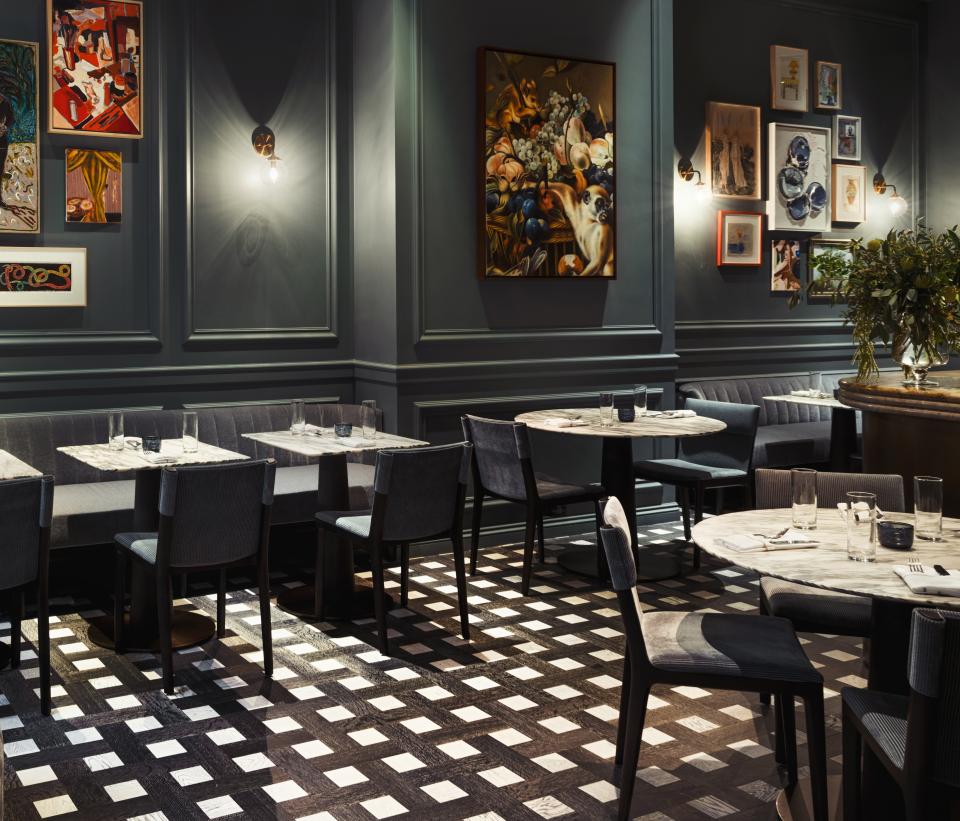 Elegant dining area in Park Lane New York featuring artistic decor and a stylish atmosphere by Yabu Pushelberg.