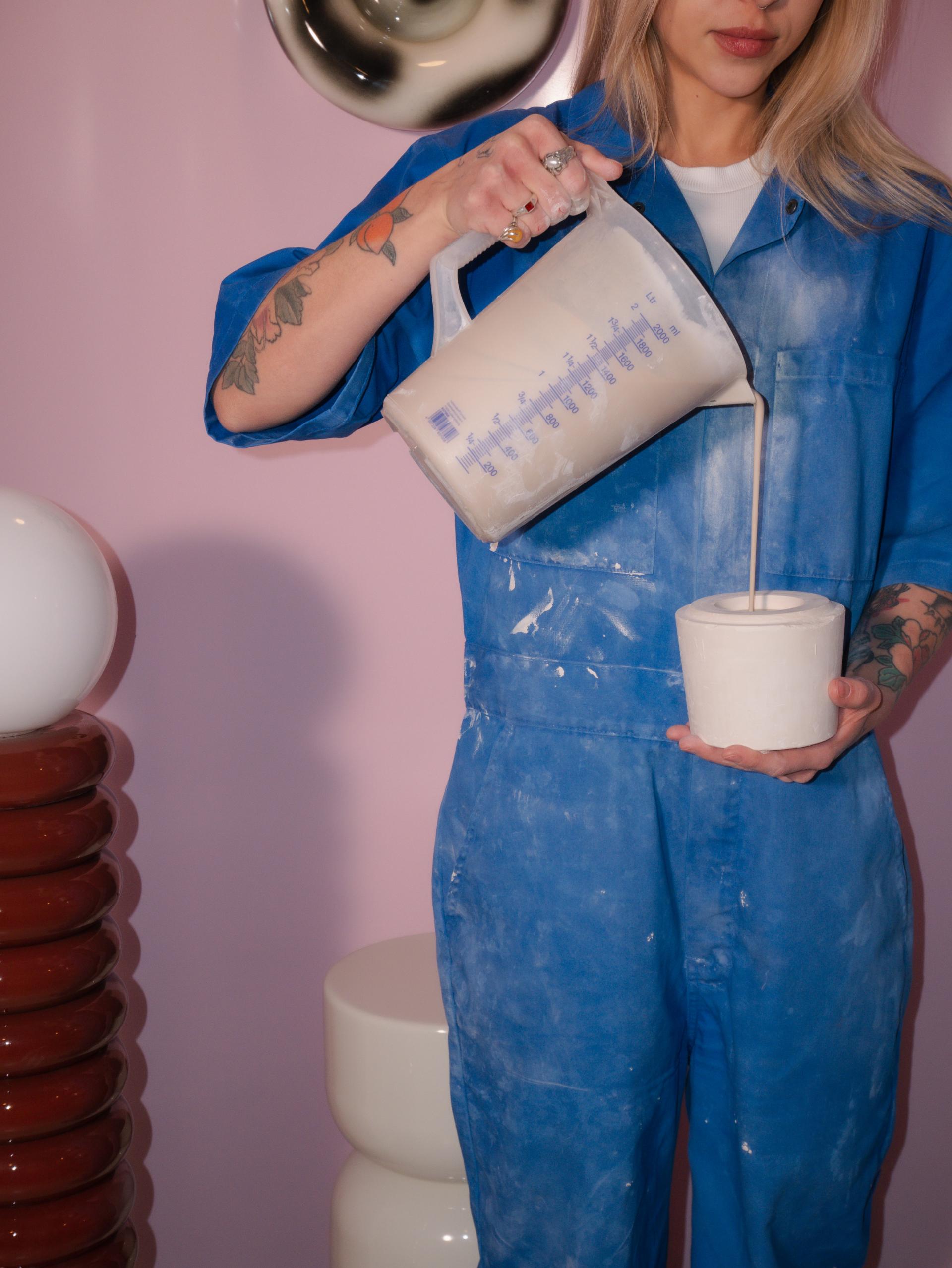 Candy colour and curves for Nodi ceramics studio & workshop by Franz Brannaschk.