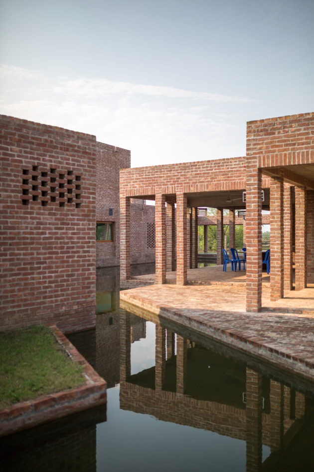 Friendship Hospital, Satkhira Bangladesh Kashef Chowdhury URBANA photograph by Asif Salman Courtesy of URBANA