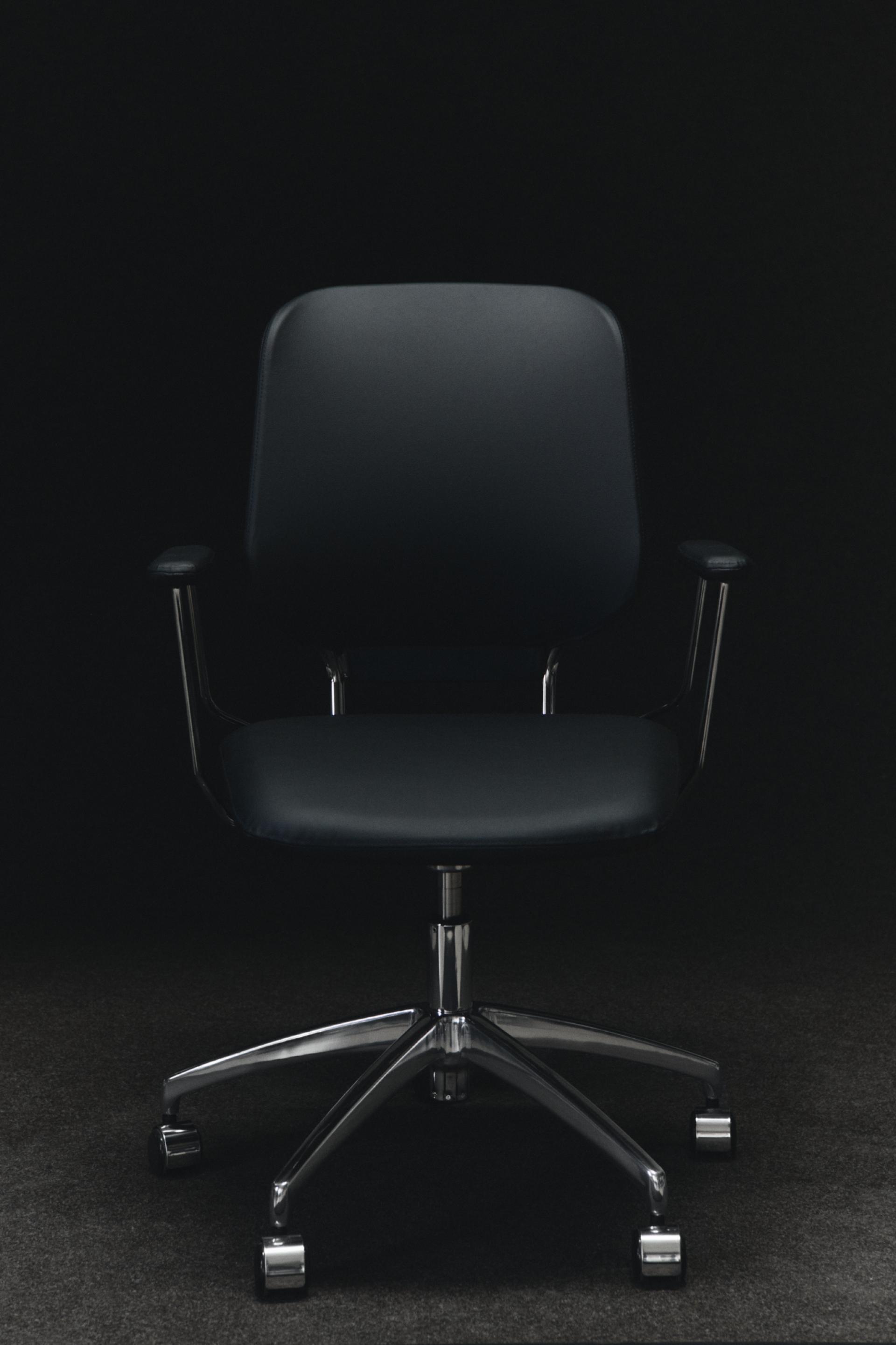 We spend 8 years of our lives in an office chair. Savo urges you to ensure it’s a quality one.