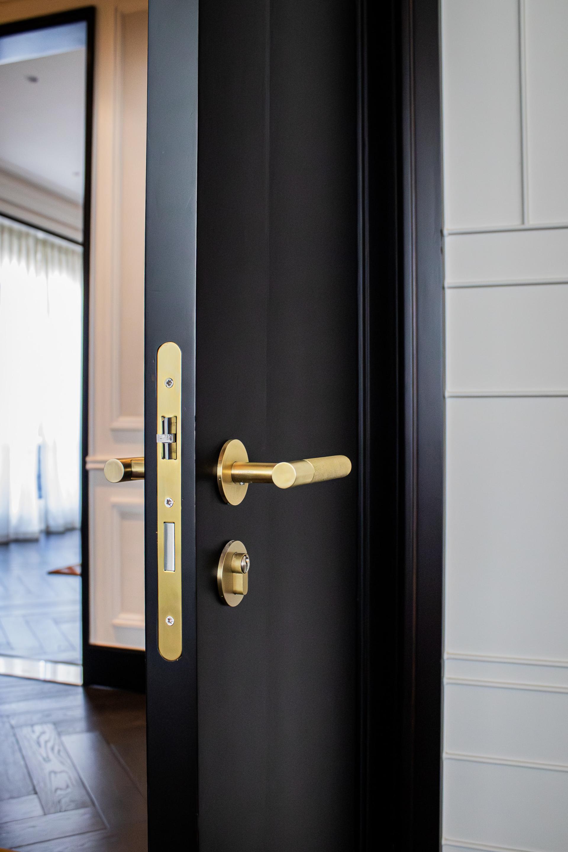The Cape Grace Hotel, Cape Town, showcases ironmongery from Consort Architectural Hardware.
