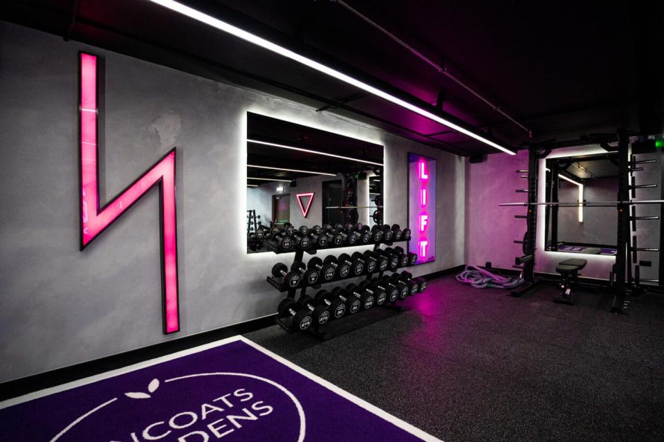 Gym interiors get a low carbon, high aesthetic uplift from Glass & Mirror Technology.