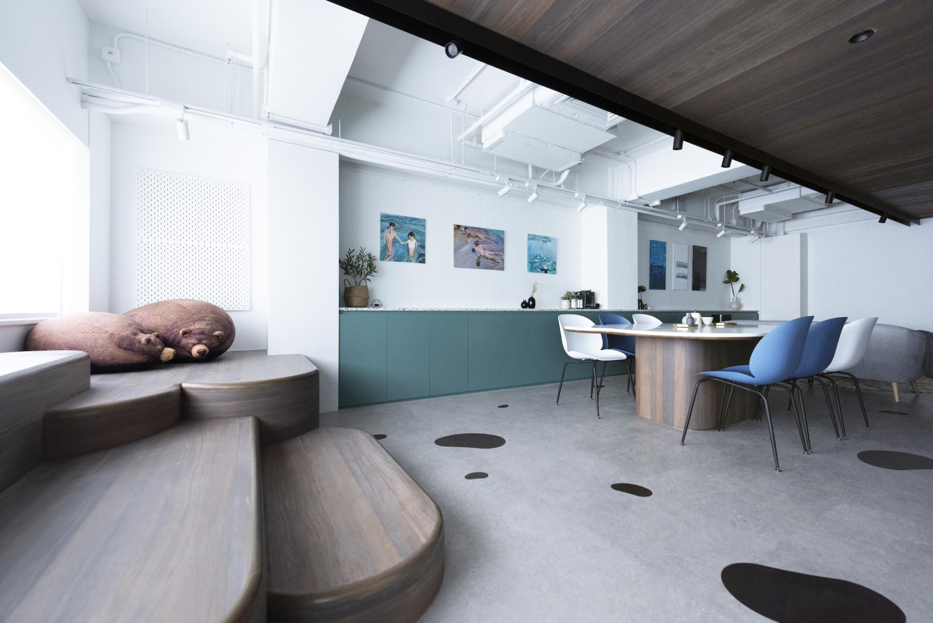 Welcoming paediatric clinic interior featuring cozy seating, playful decor, and artwork promoting a positive environment for children.