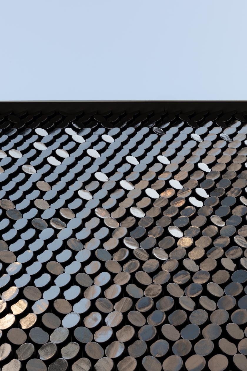 Giles Miller Studio's L’Envol is a multisensory encounter near the Champs-Élysées in Paris.