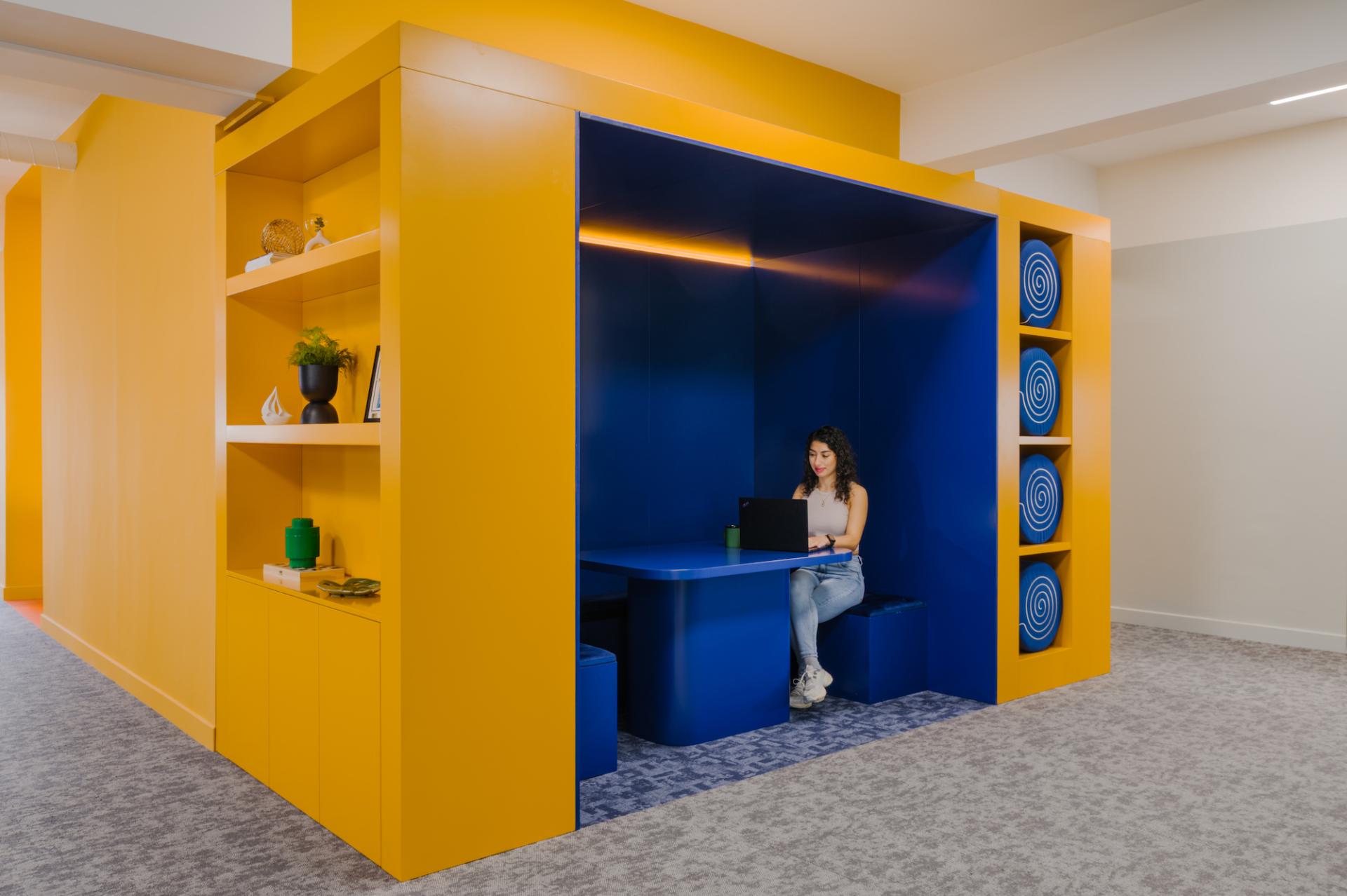 Bright, bold workplace setting for Turkcell by Taner's Sons. 