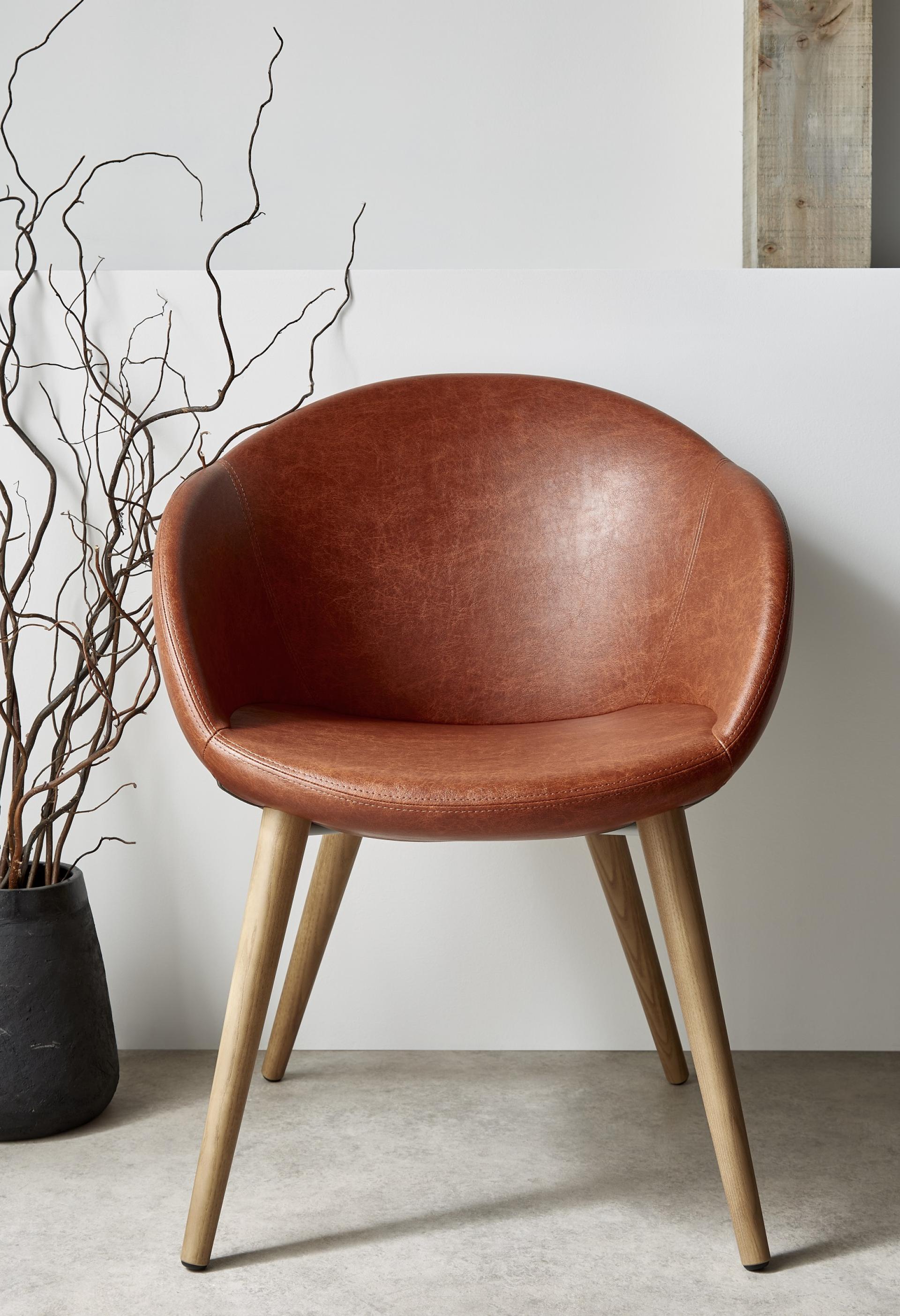 ILIV introduces 15 new colours to its luxury Saddle upholstery collection.
