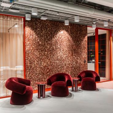 Exceptional experience: Basha Franklin crafts scheme for Myo with tailored glazed partition package from Radii.