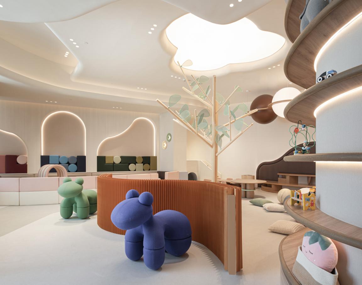 Explore Roar's groundbreaking LEED Gold Certified Montessori environment for PIF Daycare Centre in Riyadh.