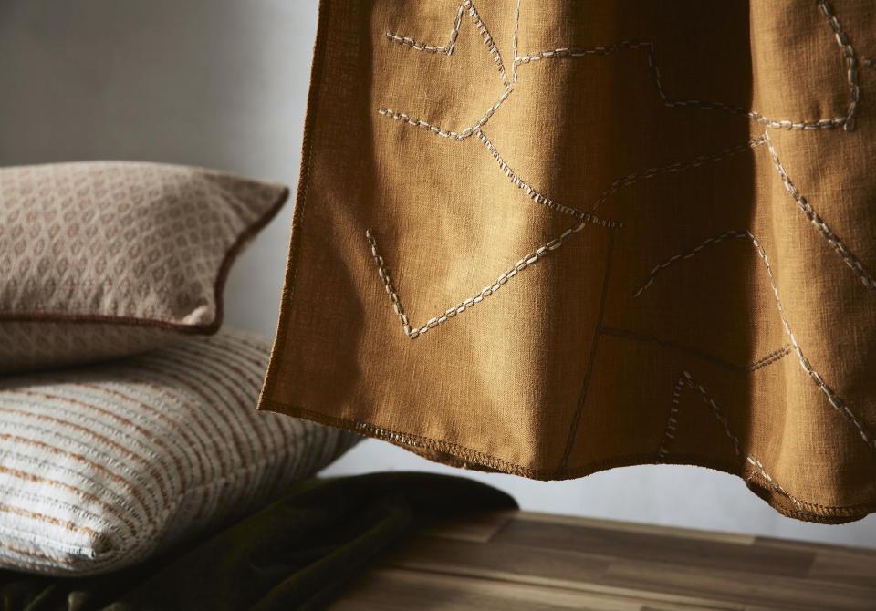 ILIV's Sera collection comprises organic plains and textures inspired by nature.