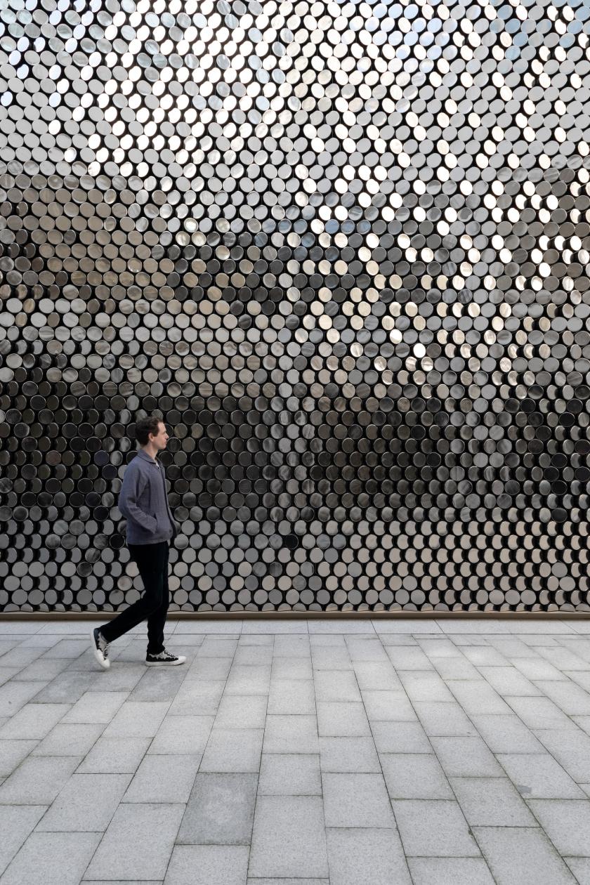 Giles Miller Studio's L’Envol is a multisensory encounter near the Champs-Élysées in Paris.