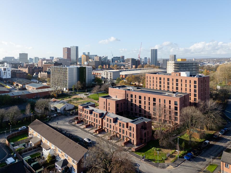 Buttress Architects, This City & Jasper Sanders + Partners collaborate on No.1 Ancoats Green.