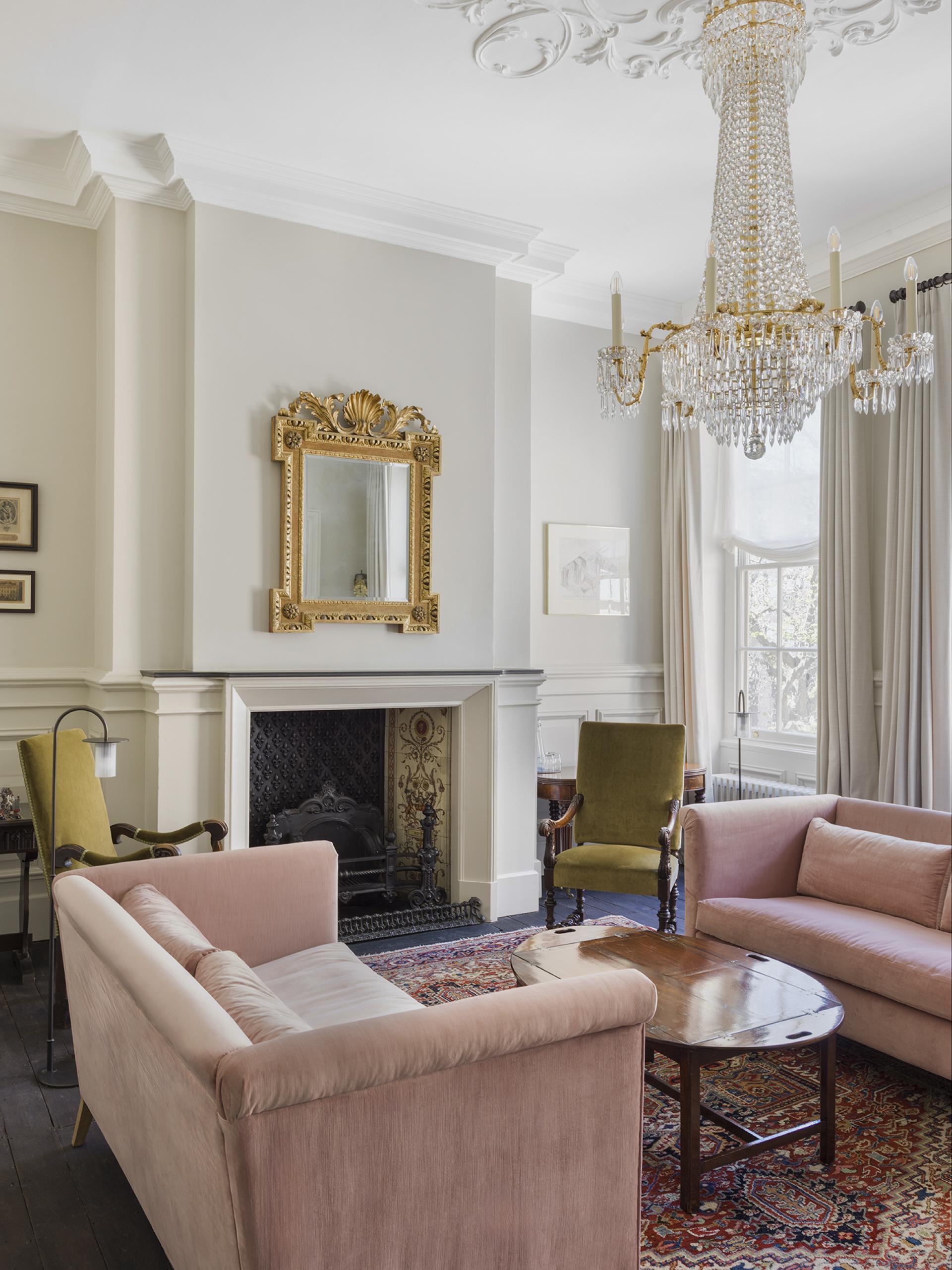 Carter Owers Studio reimagines the interiors of Skinners' Hall as 8½ London. 