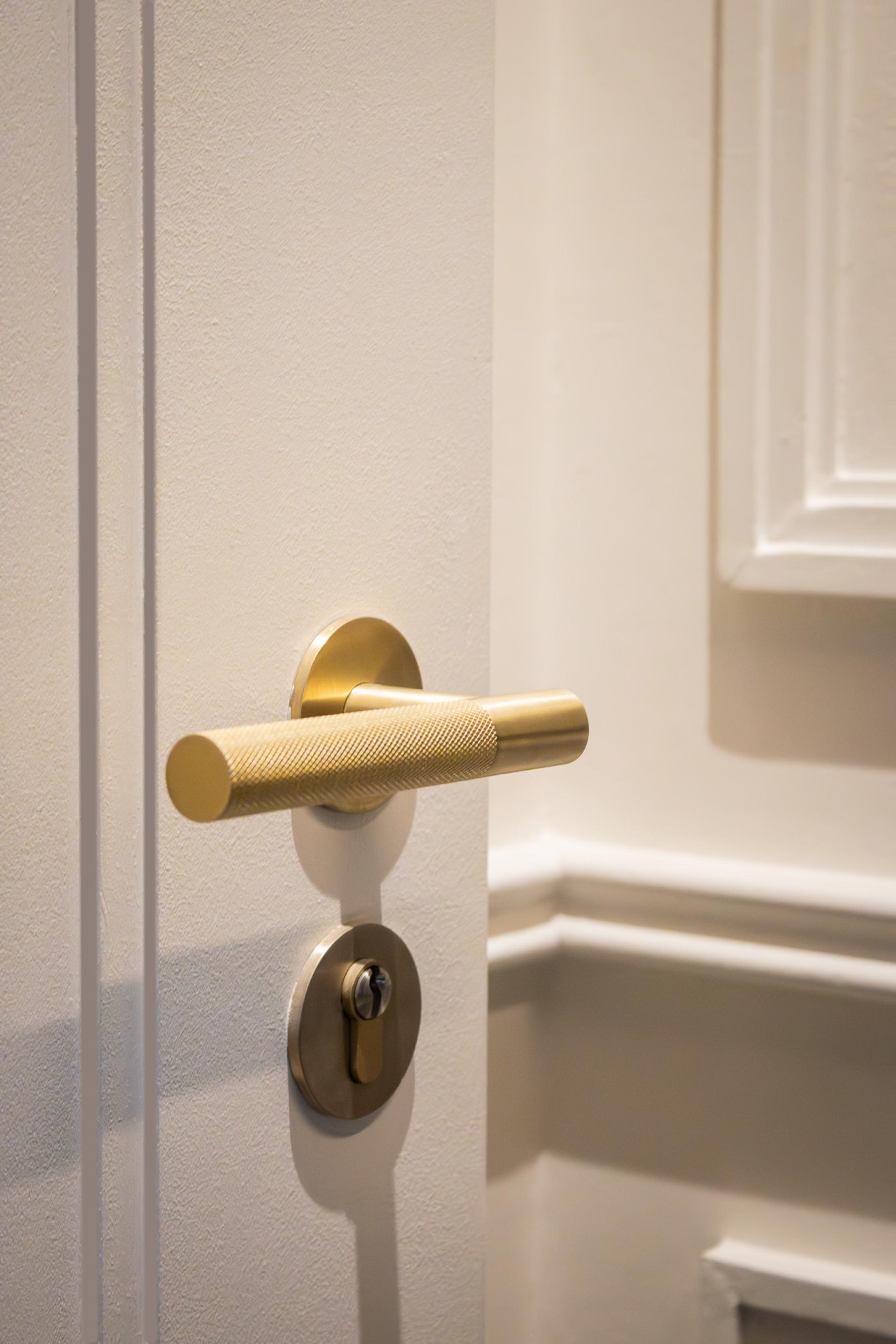 The Cape Grace Hotel, Cape Town, showcases ironmongery from Consort Architectural Hardware.