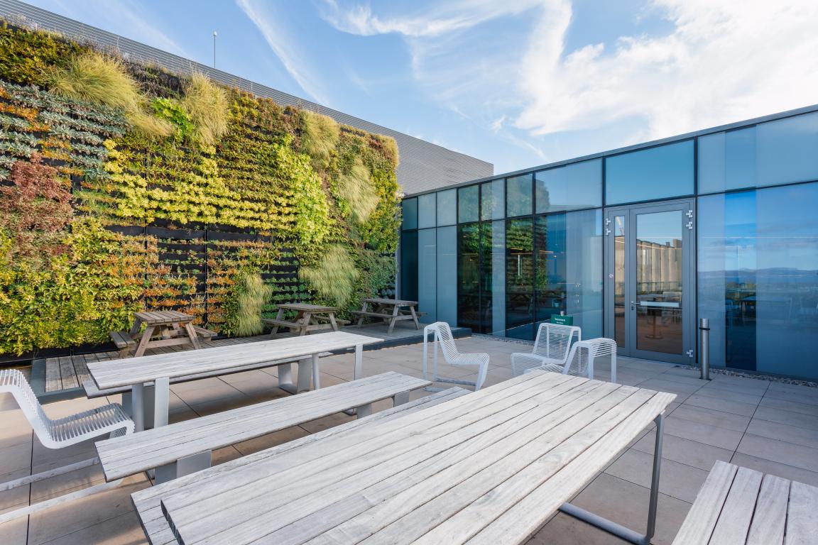 Benholm supports Claremont in bringing warmth, texture and vitality to HEINEKEN UK Edinburgh & London.