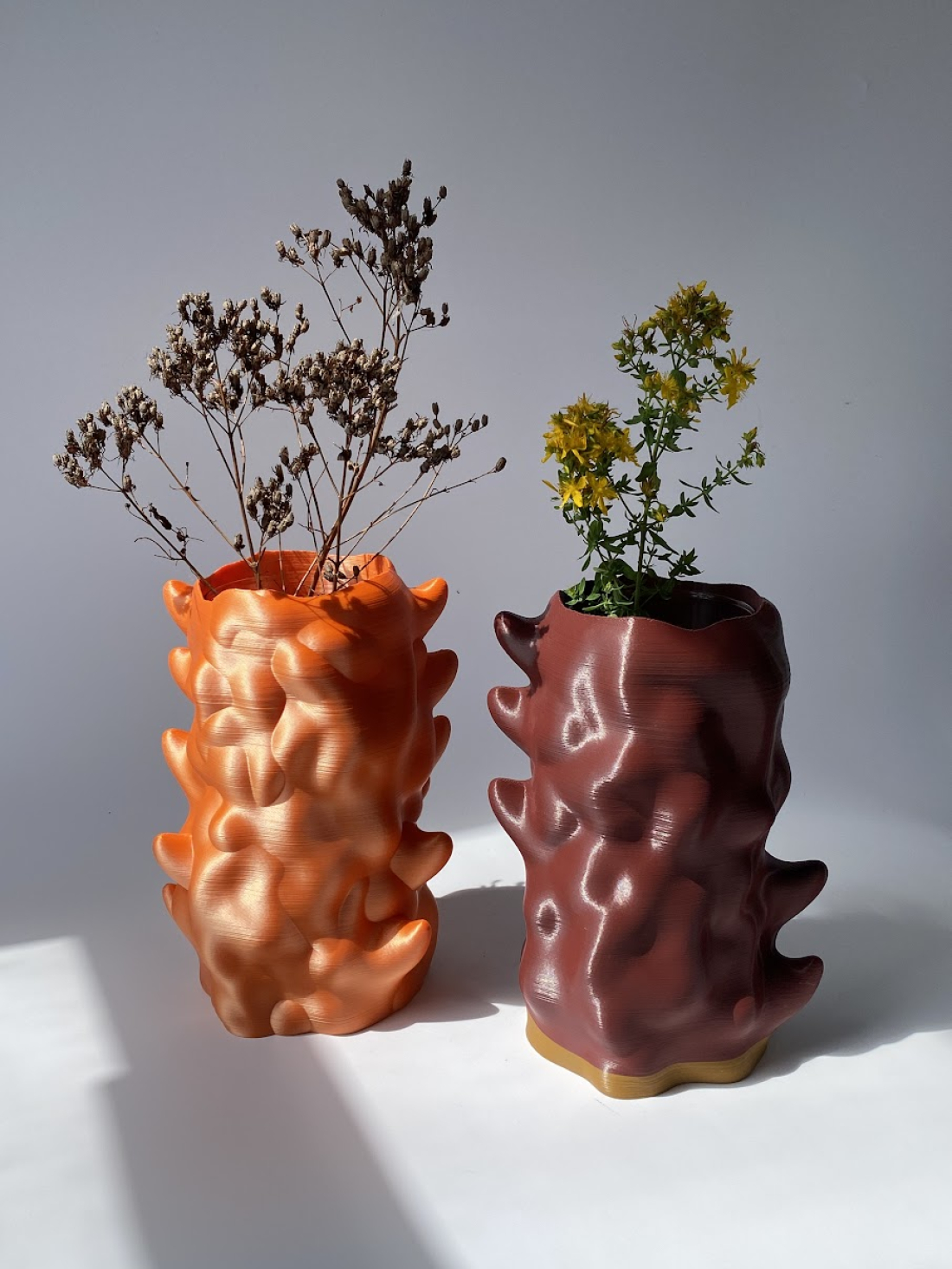 Wobbly Digital: Double Bbul vase.