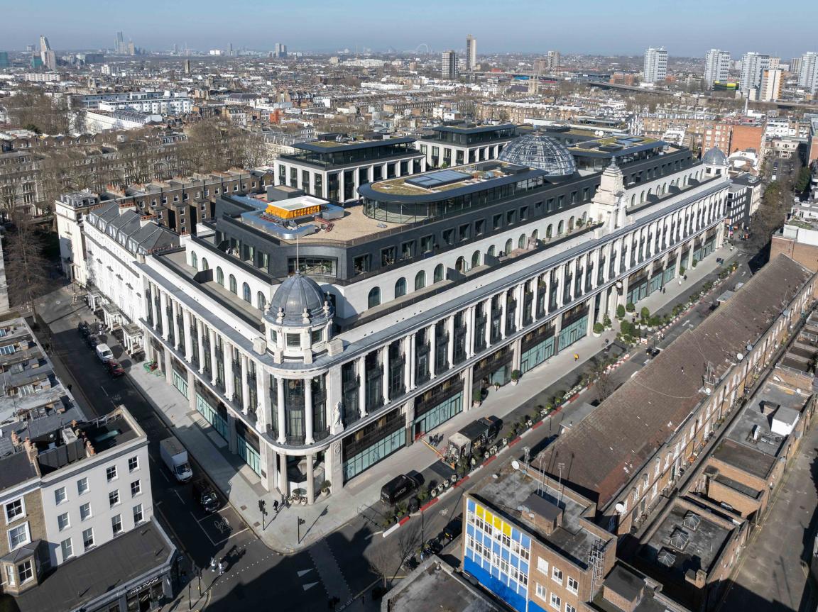 Cupa Pizarras’ CUPACLAD crowns Whiteleys redevelopment.