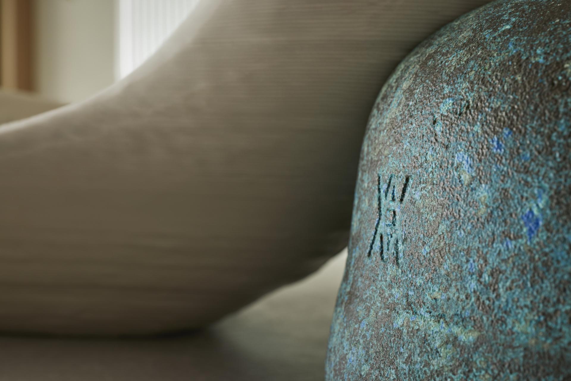 Limited-edition 3D-printed sink designed by Kohler and Daniel Arsham, showcasing innovative textures and craftsmanship.