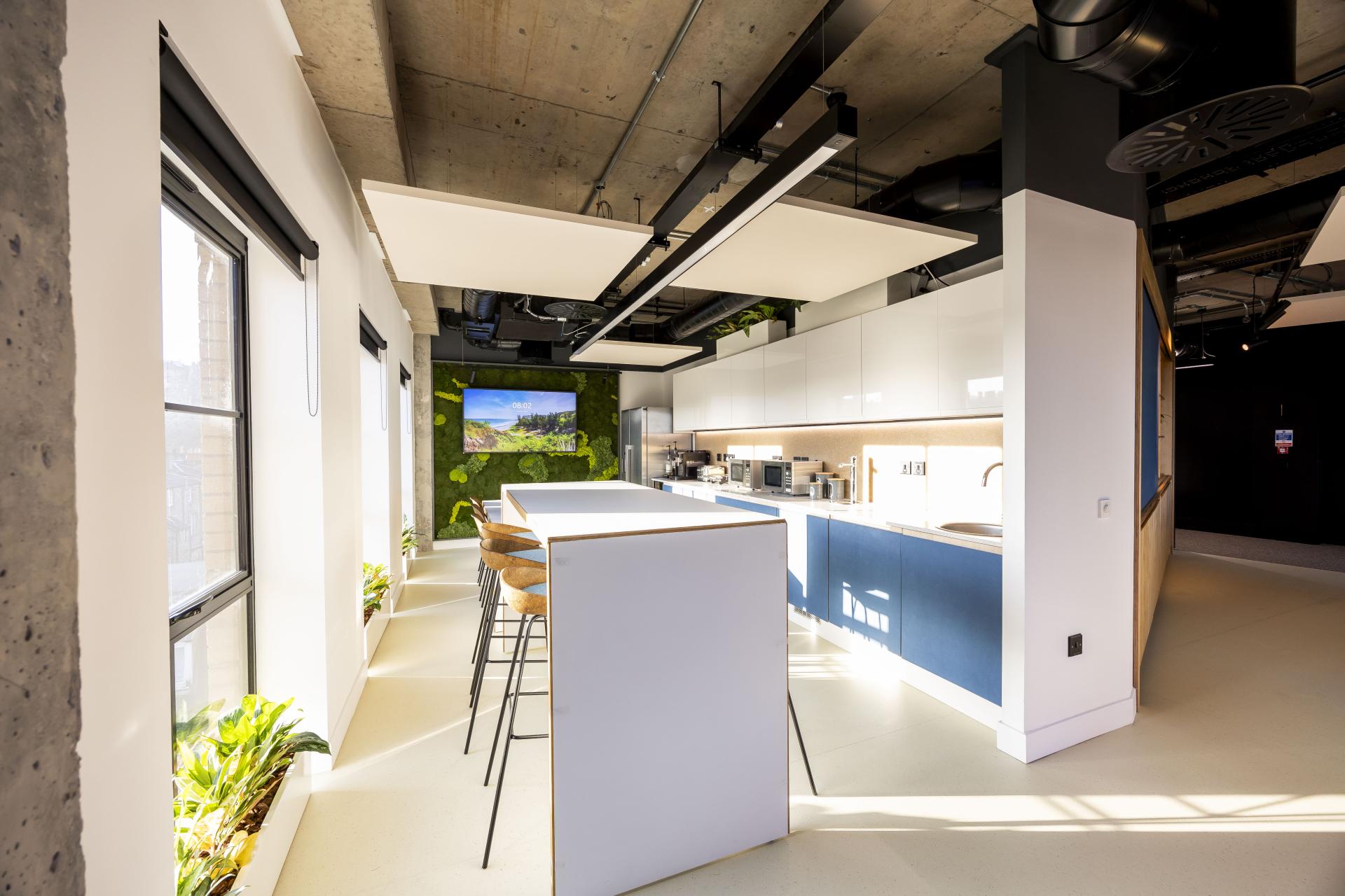 Debbie Smith, BIM technician & Callum Kerr, senior sustainability engineer, Cundall, unveil circularity focused workspace design.