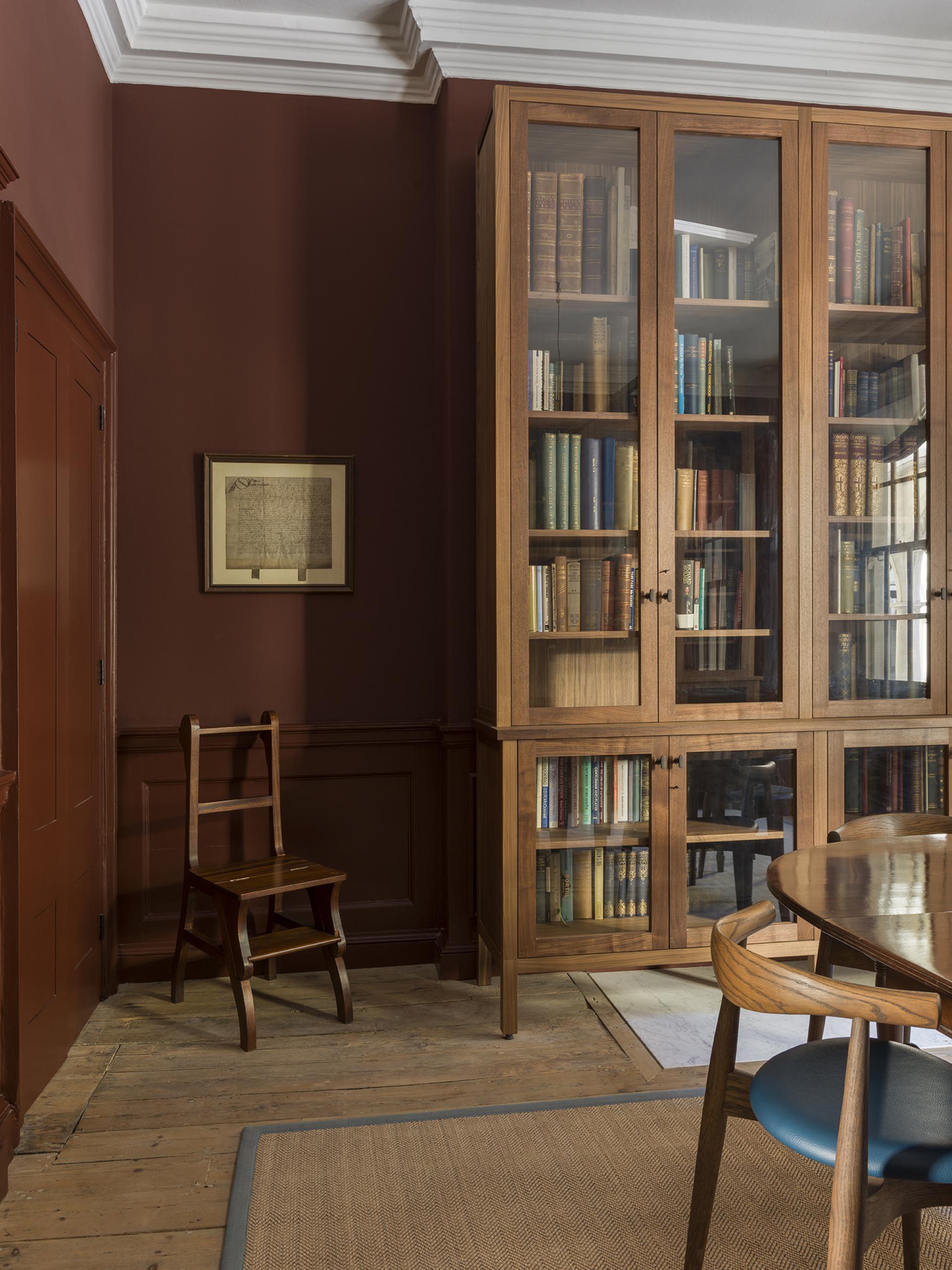 Carter Owers Studio reimagines the interiors of Skinners' Hall as 8½ London. 