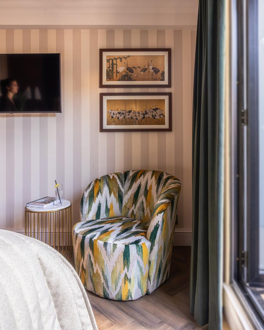 ILIV fabrics featured as part of relaunch of Chamberlain Hotel in London's Tower Hill.