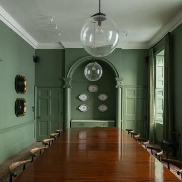 Carter Owers Studio reimagines the interiors of Skinners' Hall as 8½ London. 
