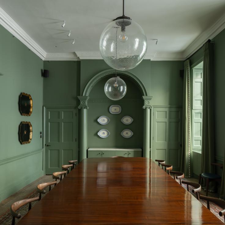 Carter Owers Studio reimagines the interiors of Skinners' Hall as 8½ London. 