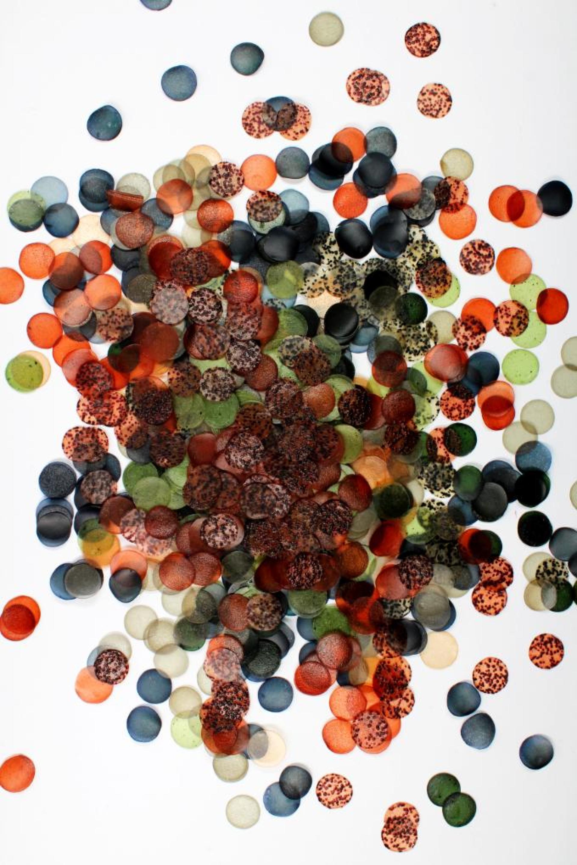 Carolyn Raff on biomaterials, sustainable manufacturing and baking sequins.