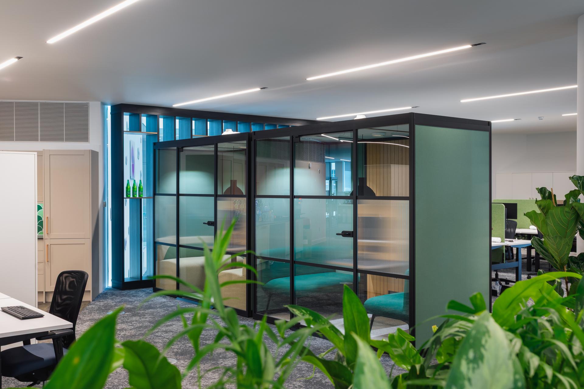 Benholm supports Claremont in bringing warmth, texture and vitality to HEINEKEN UK Edinburgh & London.