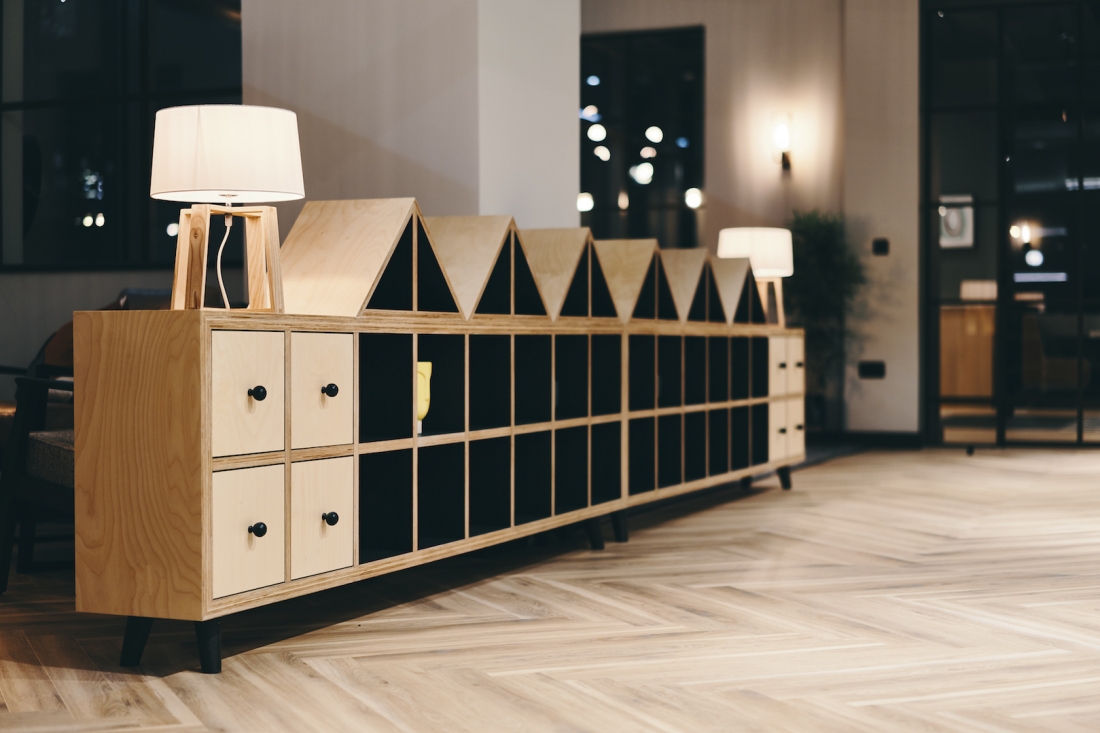 Symons House, Leeds - Bookcase designed by 74 and manufactured by Medlock. Photography by Gu Shi Yin