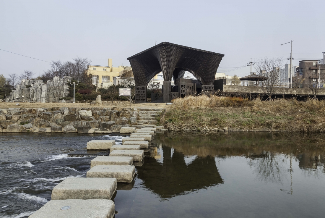 Gwangju River Reading Room, credit: Kyungsub Shin