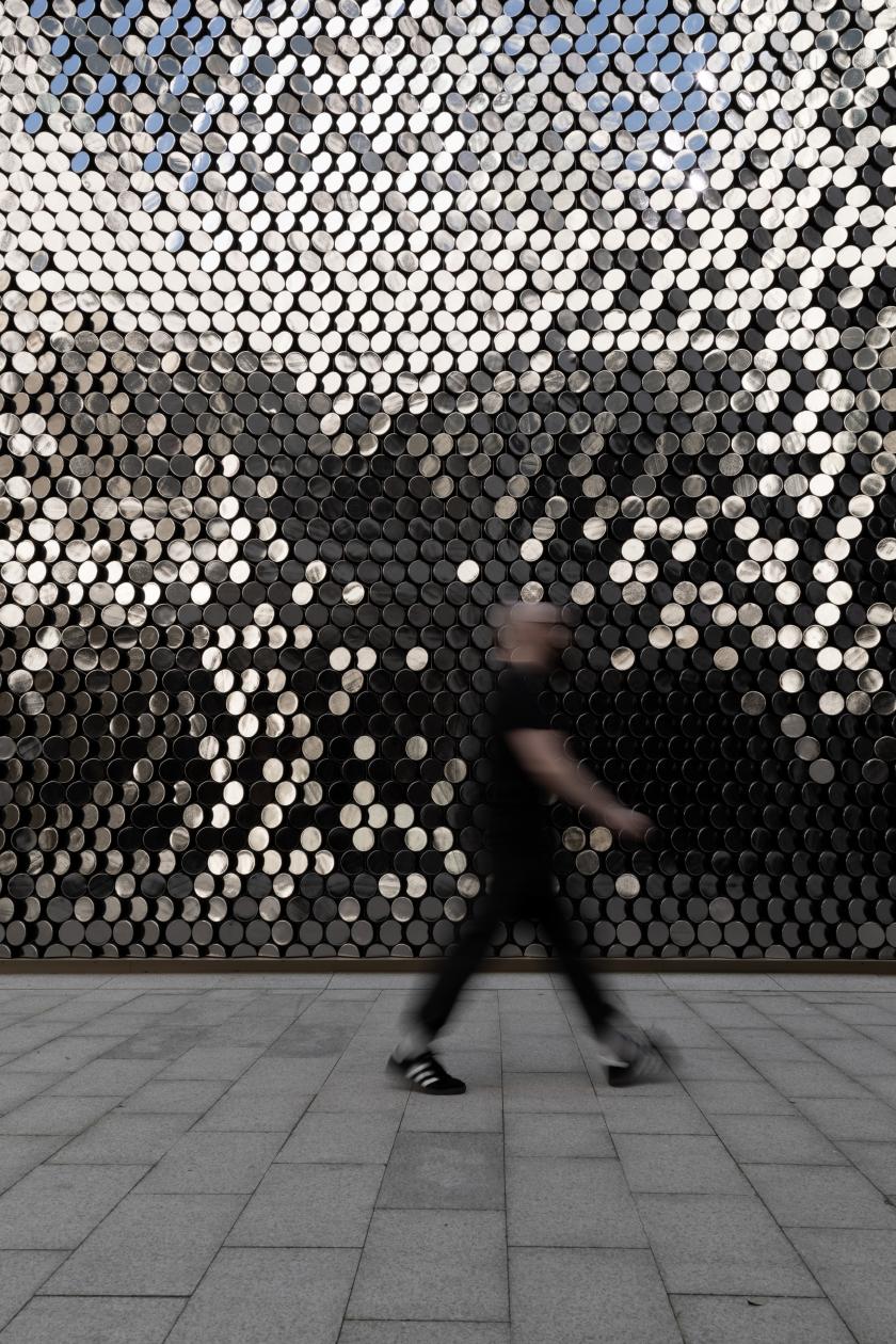 Giles Miller Studio's L’Envol is a multisensory encounter near the Champs-Élysées in Paris.