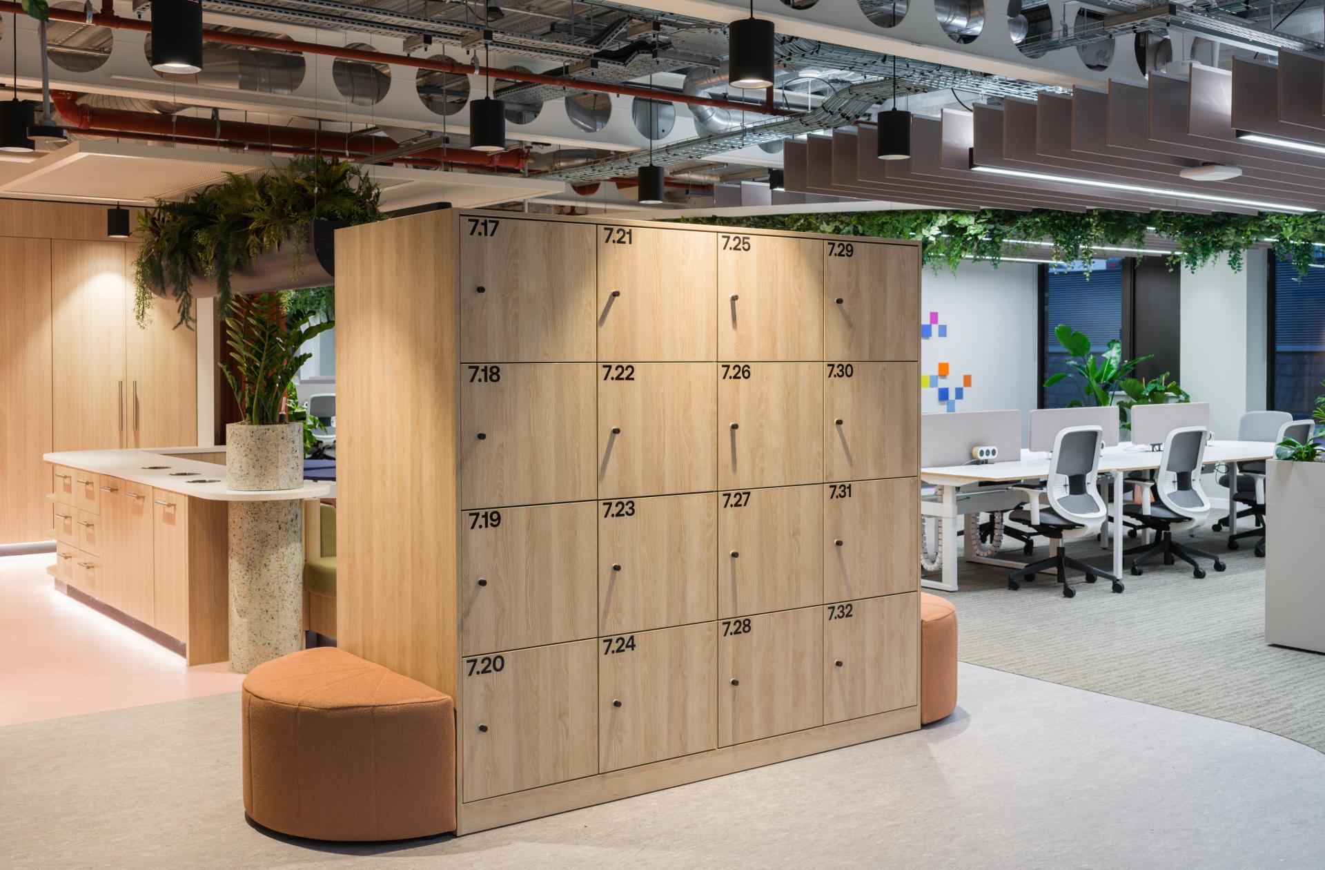 SpaceInvader's workplace scheme for Virgin Media O2 balances vibrancy with variety to support congregation and calm.