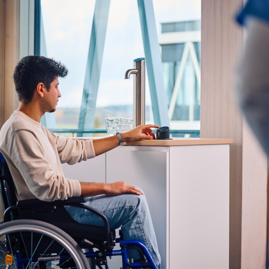 Adaptive control: Water Dispenser & Accessories