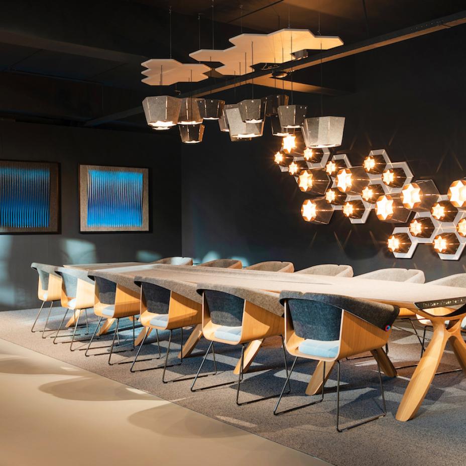 Plastic Whale Table & Chairs 